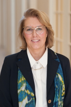 portrait of president lori morgan