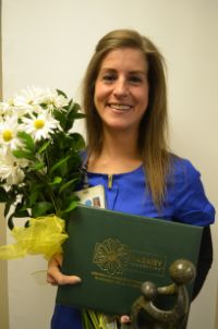 Jenna Weichman with the Daisy award