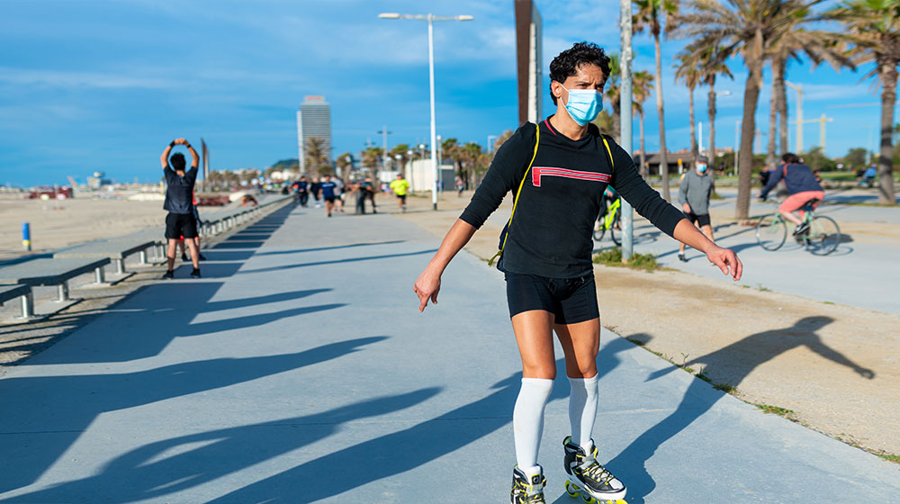 Tips for Wearing Masks in the Summer
