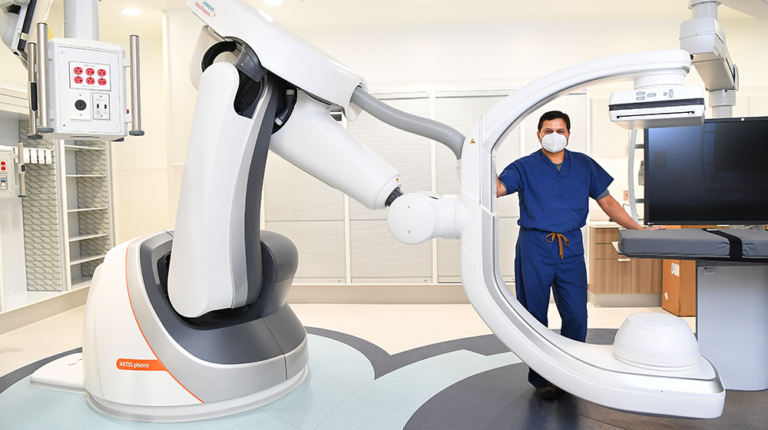 Heart Center machine with Nurse