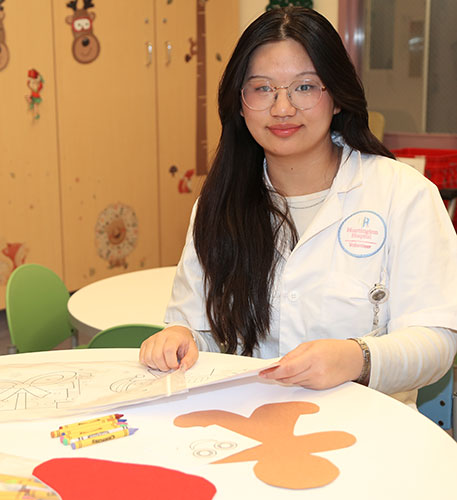Huntington Hospital volunteer