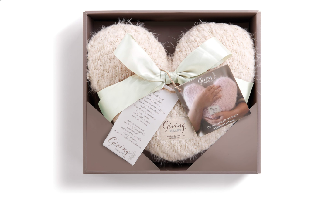 heart pillow beige