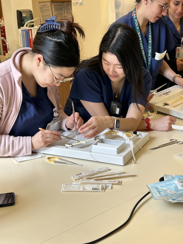 residents working on their skills in the skill lab